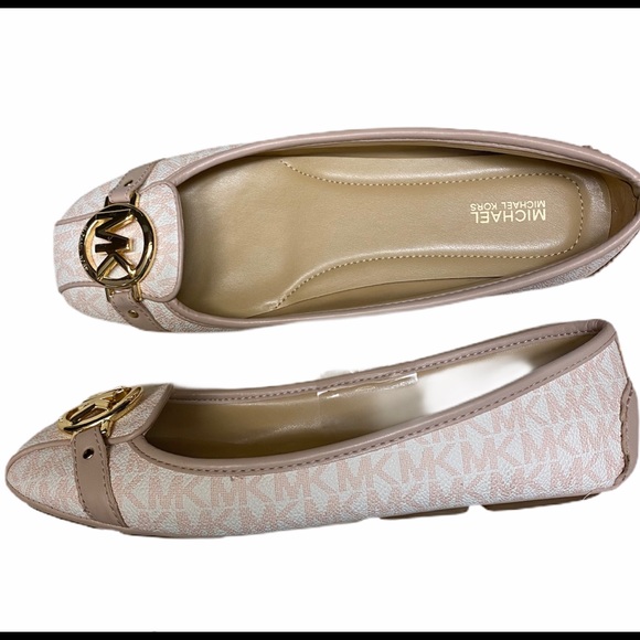 Michael Kors Shoes - Michael Kors Fulton Signature flats